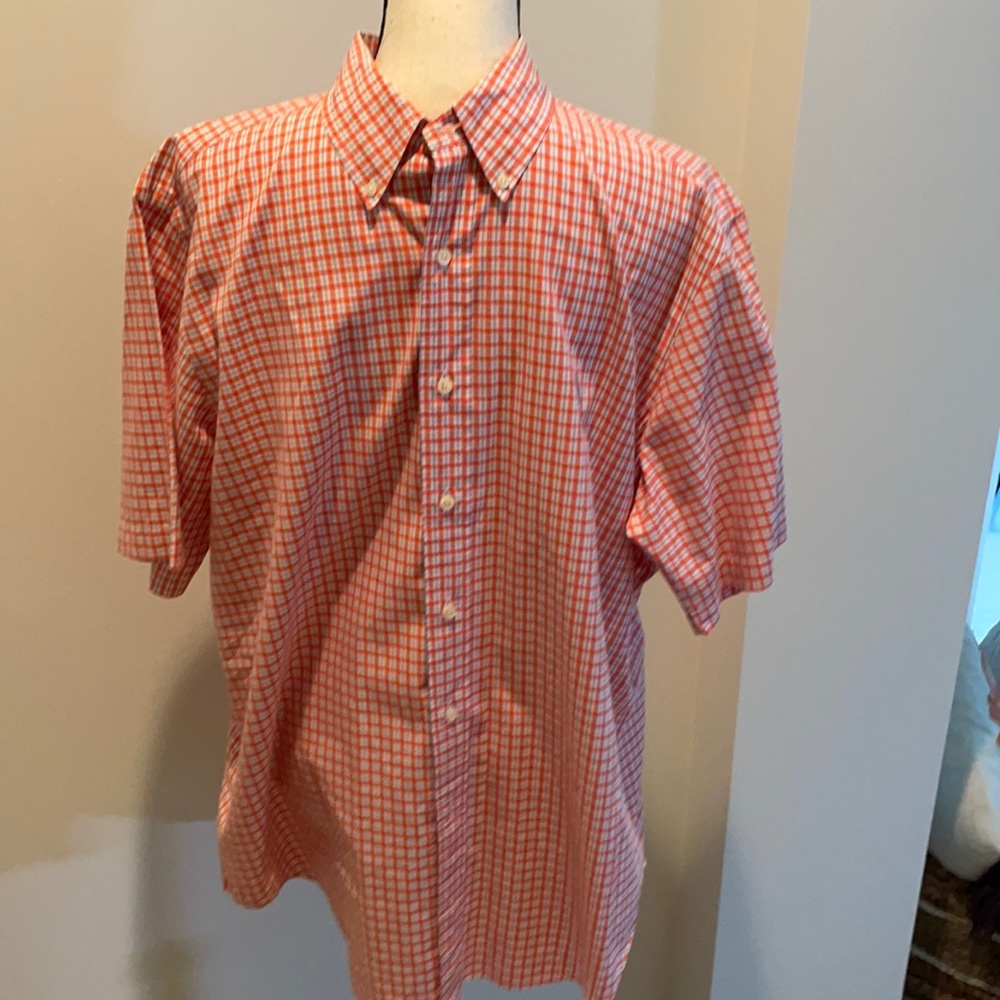 Men’s Ralph Lauren shirt sleeve shirt.